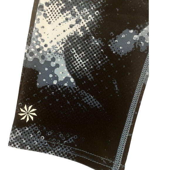 Athleta, Women’s XS, Chaturanga Crop Leggings - Picture 3 of 8
